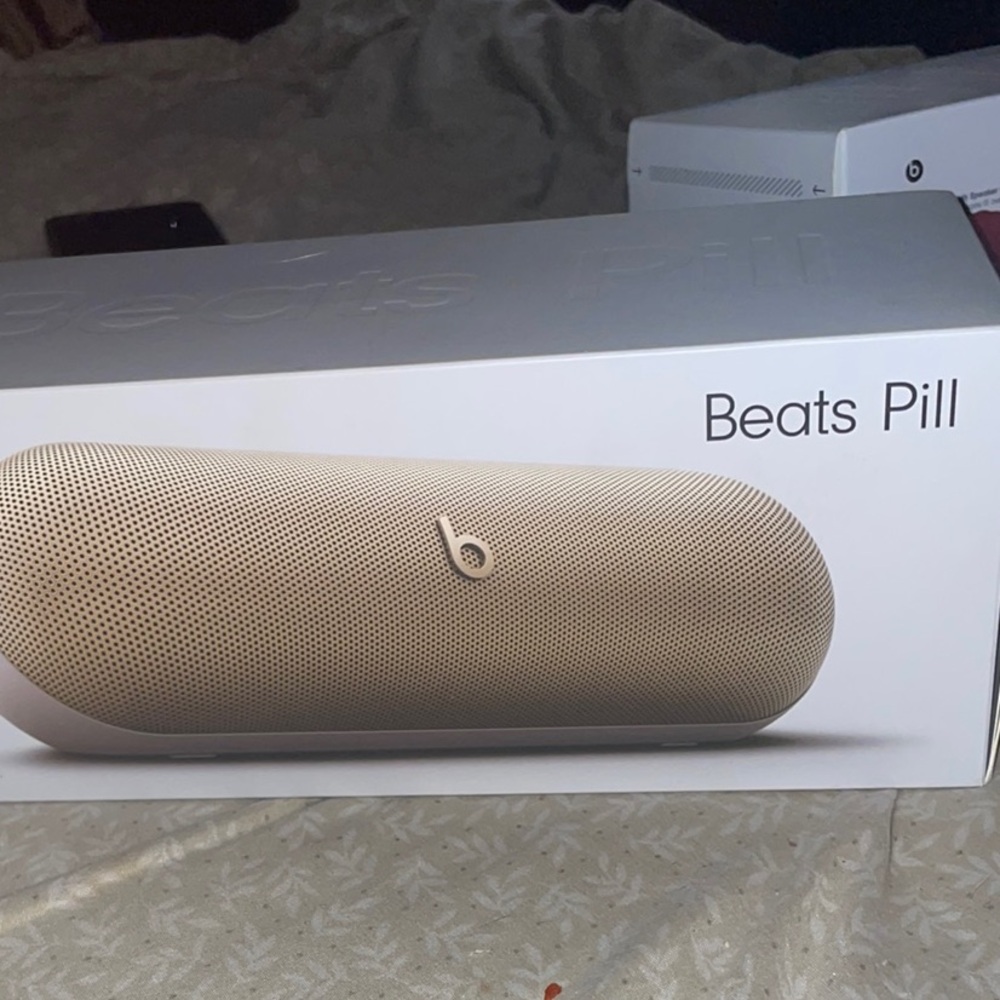 Beats Pill Portable Speaker - Gold